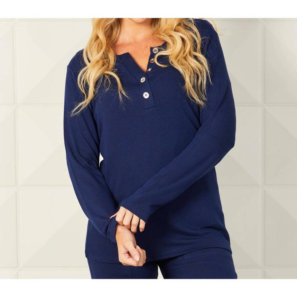 NEW FRENCH KYSS button top in ink